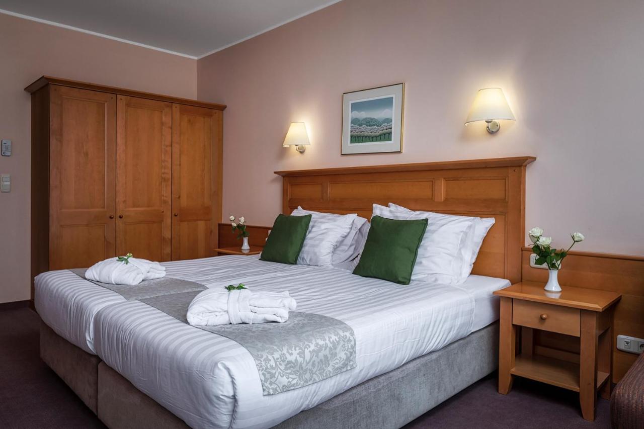 Grand Hotel Bellevue Hočko Pohorje Екстериор снимка