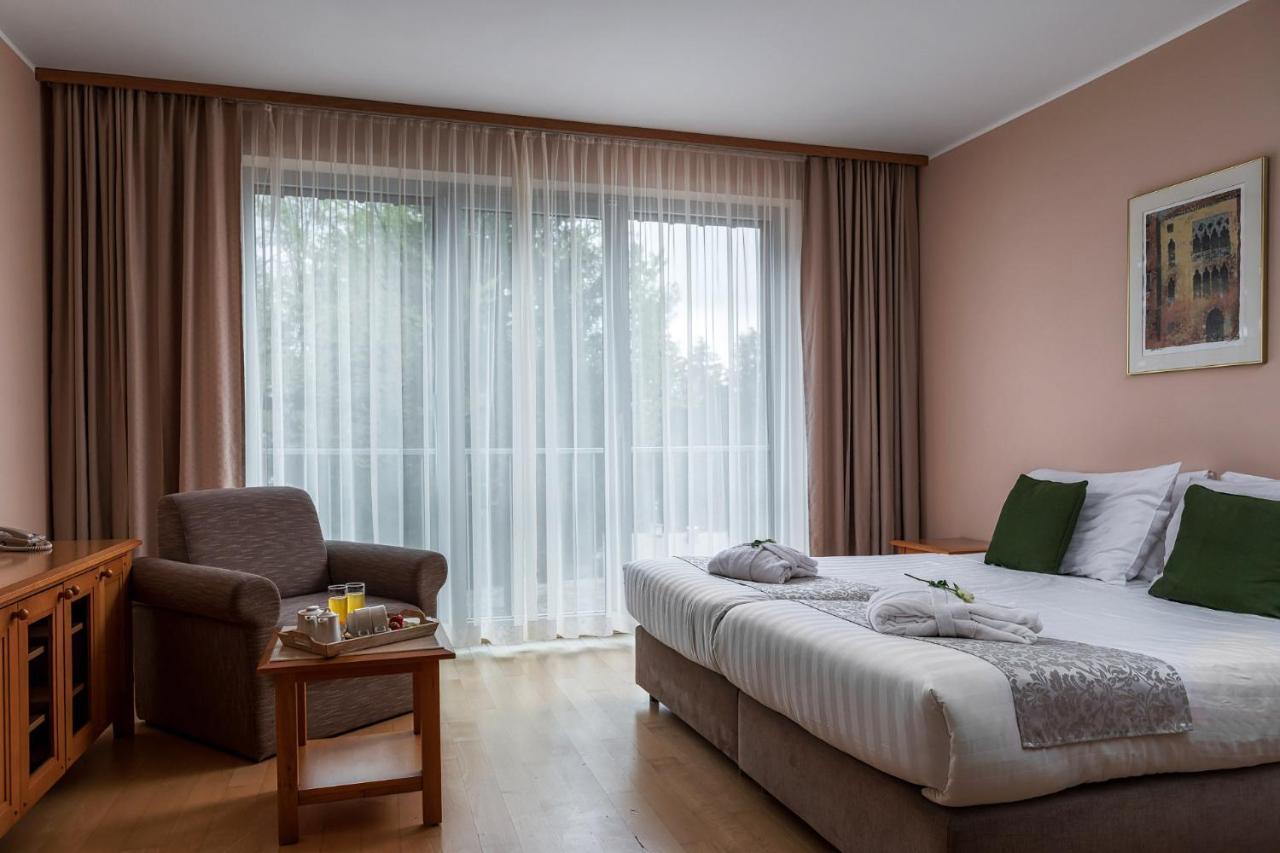 Grand Hotel Bellevue Hočko Pohorje Екстериор снимка