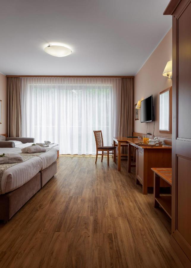 Grand Hotel Bellevue Hočko Pohorje Екстериор снимка